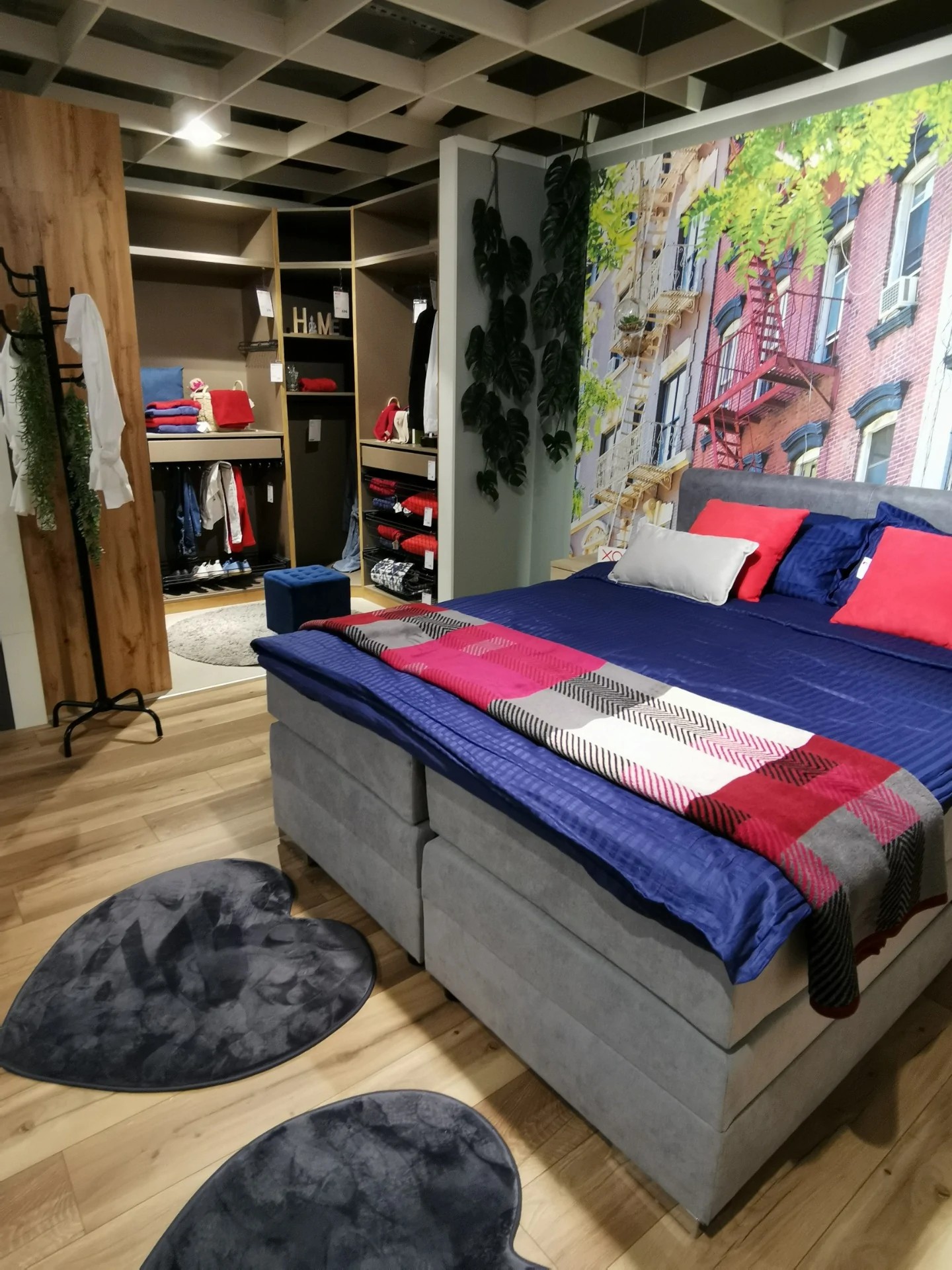 Smarte ideer for design av små Walk-in closets
